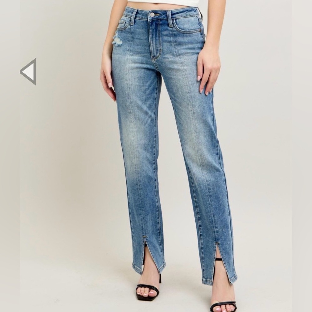 #149 JUDY BLUE JEANS SPLIT ANKLE